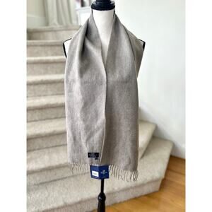 NWT Ballantrae Edinburgh Grey Wool Fringe Scarf